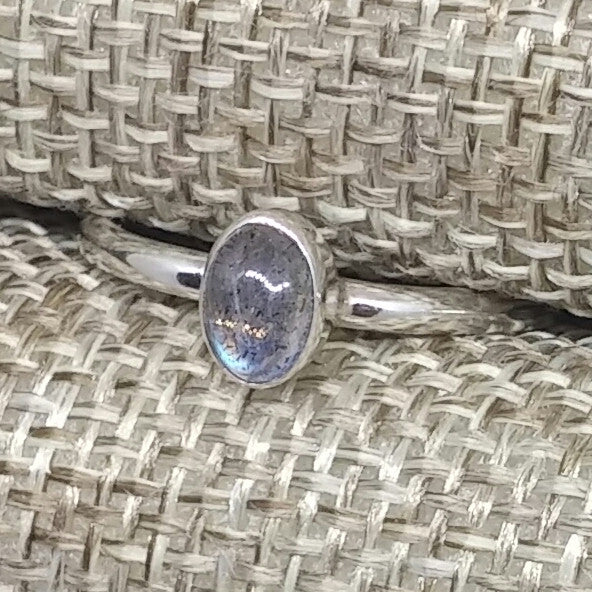 OVAL CUT LABRADORITE TINY GEM RING IN STERLING SILVER-RINGS-Jipsi Junk-JipsiJunk