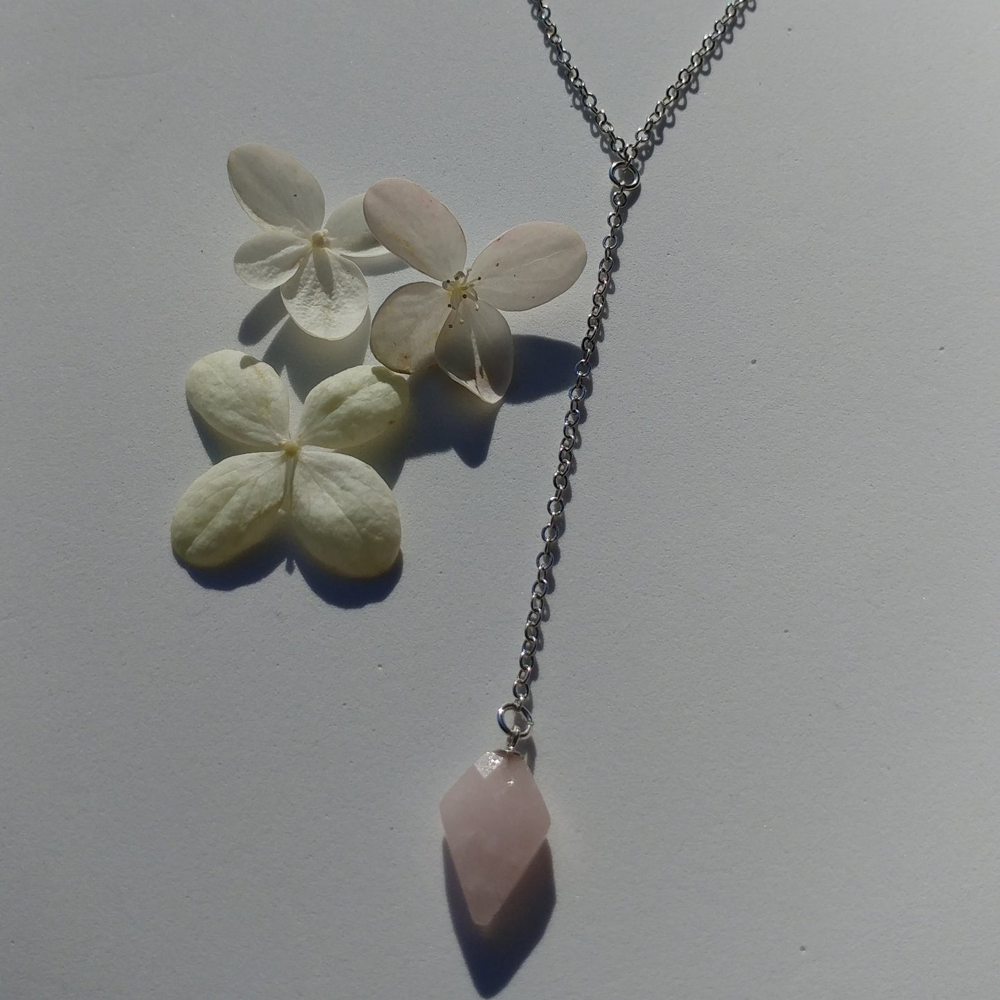 ROSE QUARTZ TINY SHIELD LARIAT NECKLACE-NECKLACES-Jipsi Junk-JipsiJunk