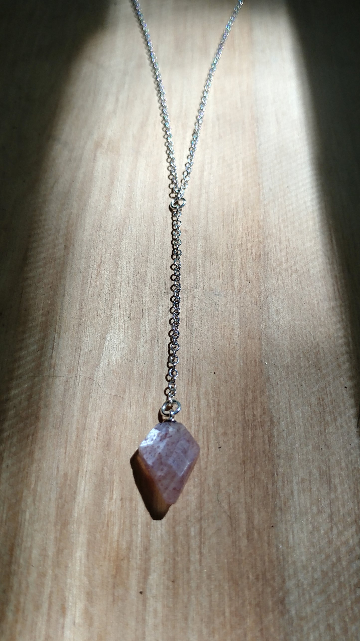 STRAWBERRY QUARTZ TINY SHIELD LARIAT NECKLACE-NECKLACES-Jipsi Junk-JipsiJunk