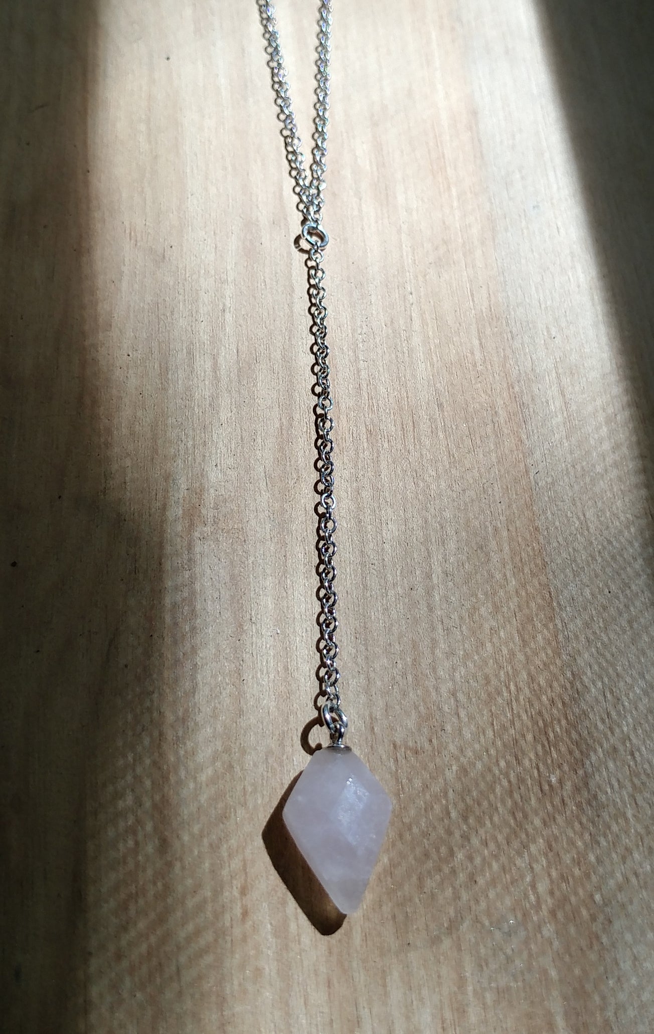 ROSE QUARTZ TINY SHIELD LARIAT NECKLACE-NECKLACES-Jipsi Junk-JipsiJunk