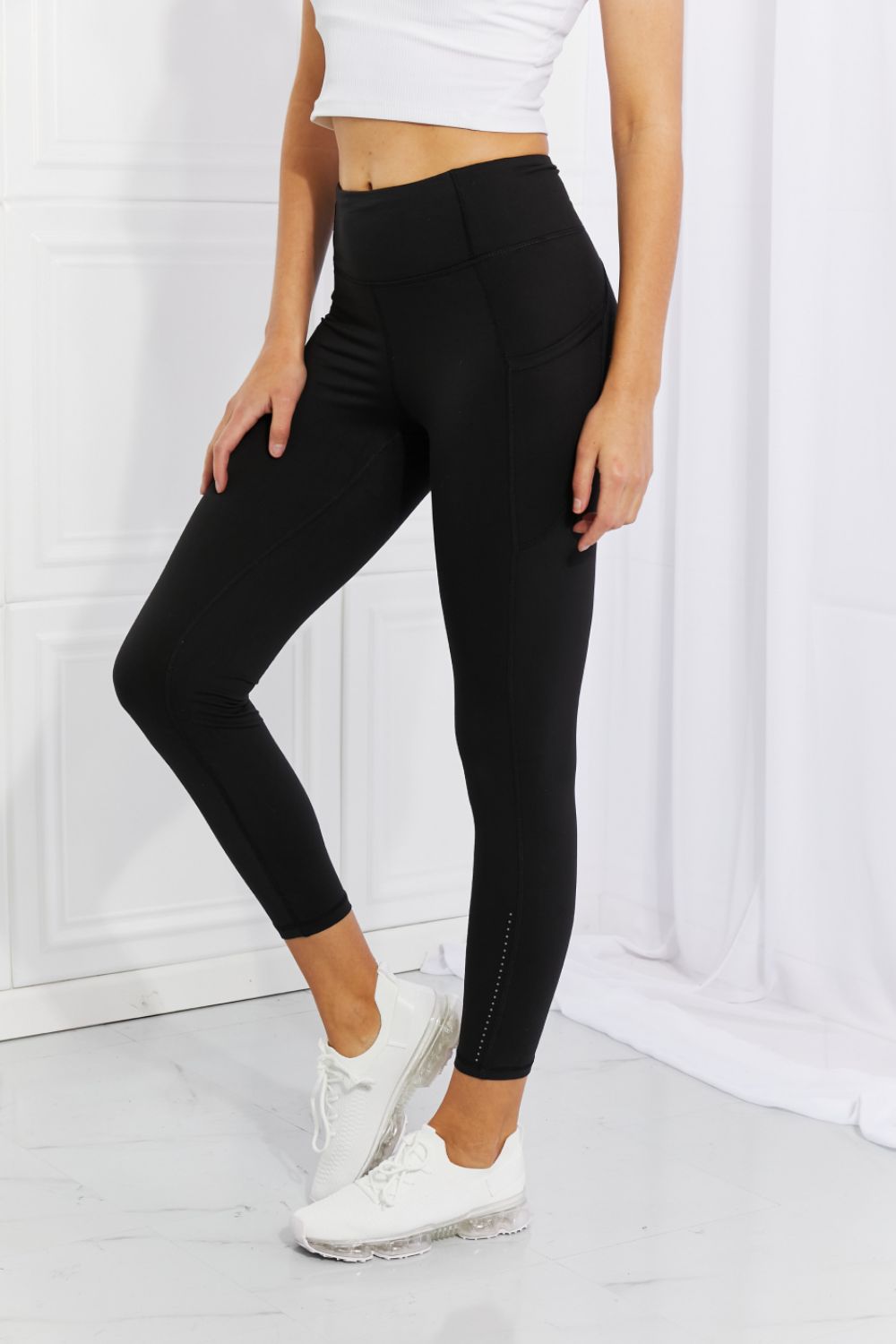 Leggings Depot Full Size Strengthen and Lengthen Reflective Dot Active Leggings-gym-Trendsi-JipsiJunk