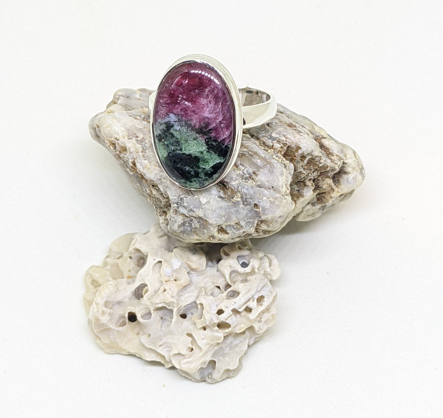 OVAL RUBY ZOISITE RING IN STERLING SILVER-RINGS-Jipsi Junk-JipsiJunk