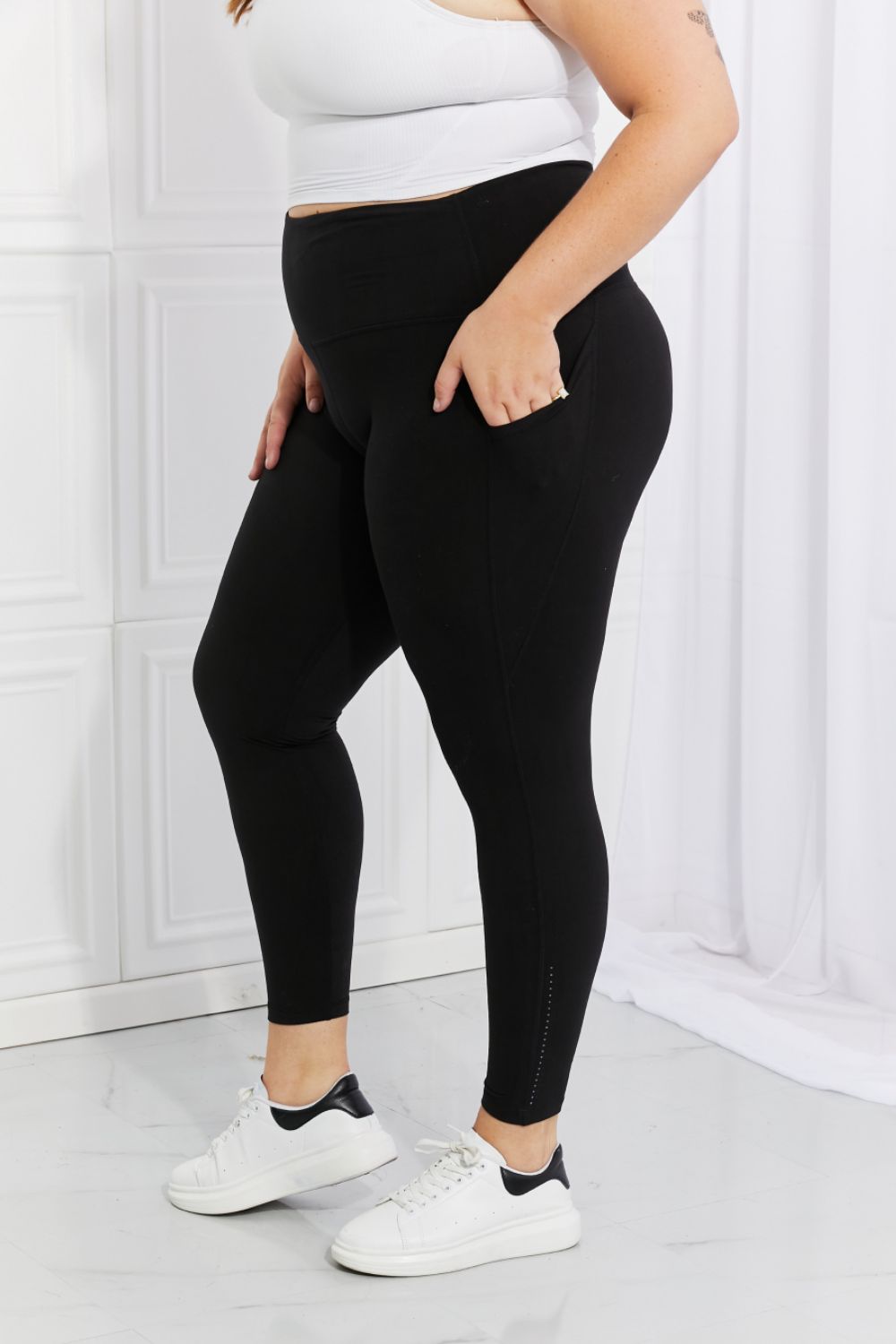 Leggings Depot Full Size Strengthen and Lengthen Reflective Dot Active Leggings-gym-Trendsi-JipsiJunk