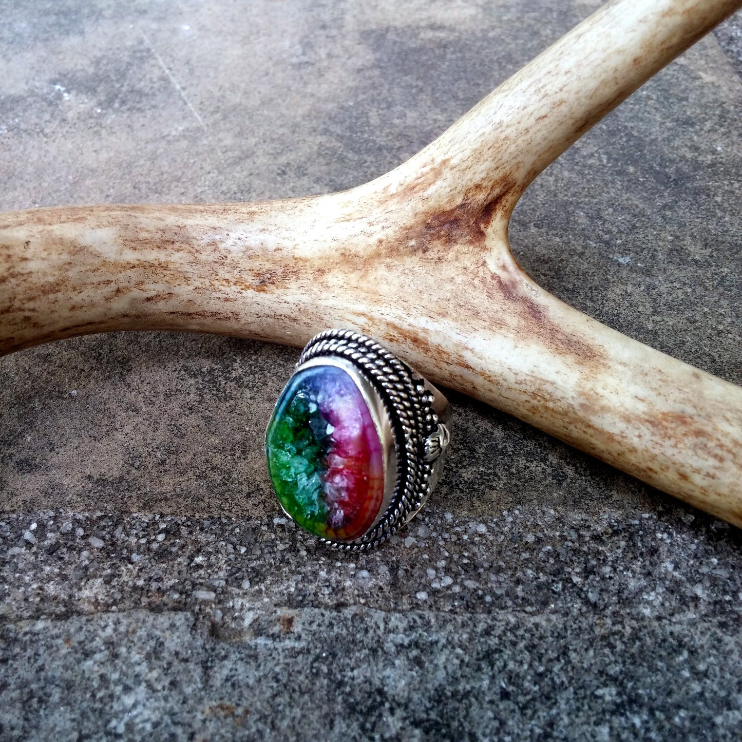 ANTIQUE STYLE RAINBOW SOLAR DRUZY RING IN STERLING SILVER-RINGS-Jipsi Junk-JipsiJunk