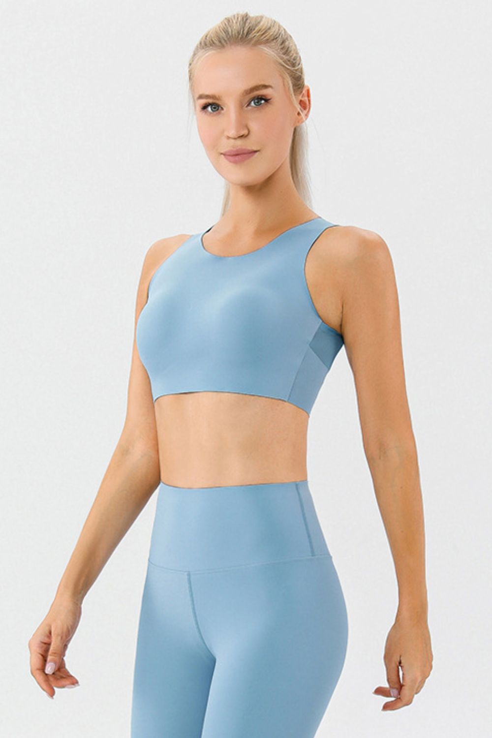 Round Neck Wide Strap Active Bra-Trendsi-JipsiJunk
