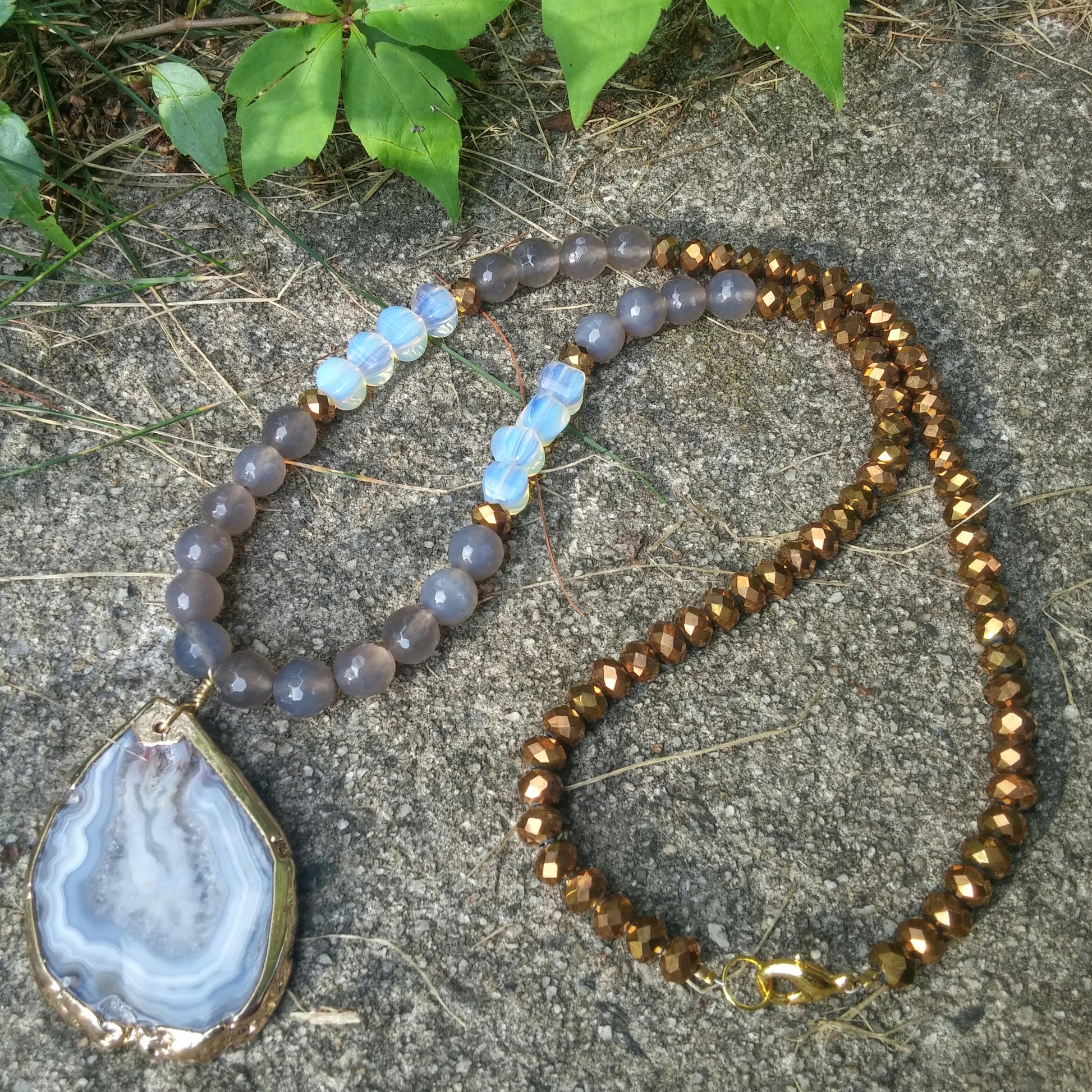 GOLDEN EDGE AGATE SLICE NECKLACE-NECKLACES-Jipsi Junk-JipsiJunk