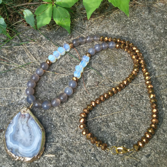 GOLDEN EDGE AGATE SLICE NECKLACE-NECKLACES-Jipsi Junk-JipsiJunk