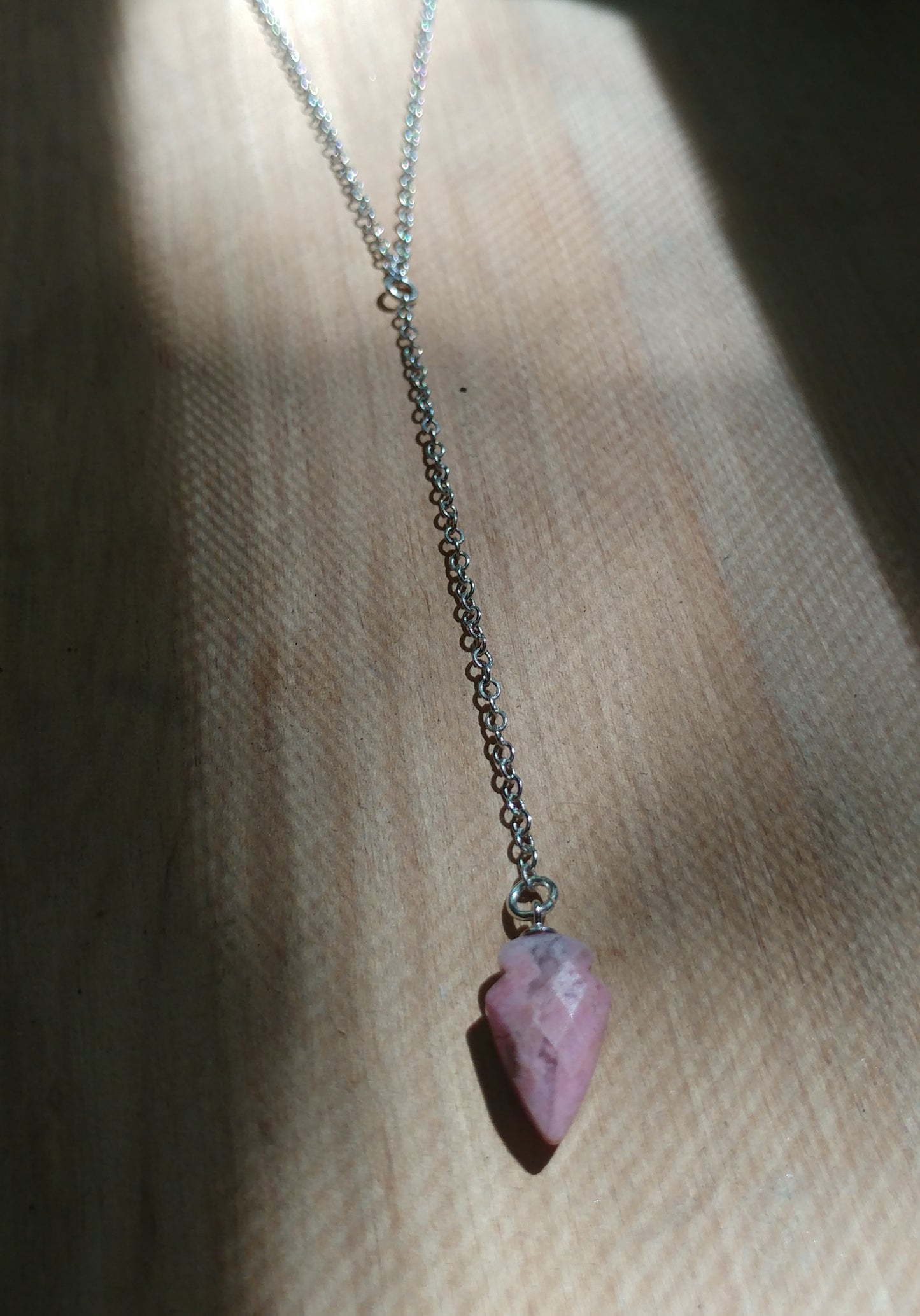 RHODONITE TINY SHIELD LARIAT NECKLACE-NECKLACES-Jipsi Junk-JipsiJunk