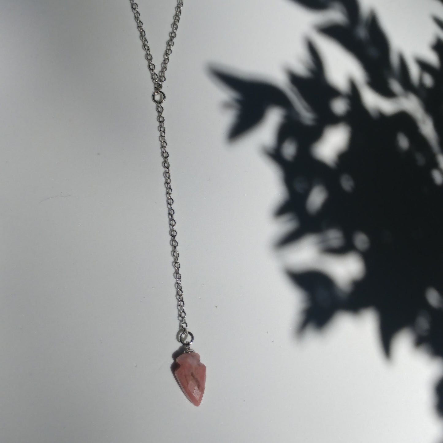 RHODONITE TINY SHIELD LARIAT NECKLACE-NECKLACES-Jipsi Junk-JipsiJunk