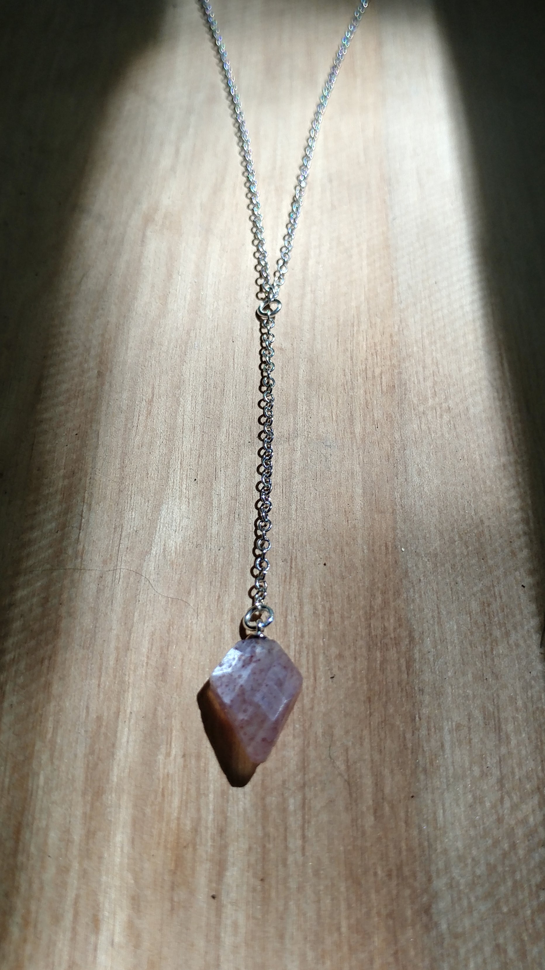 STRAWBERRY QUARTZ TINY SHIELD LARIAT NECKLACE-NECKLACES-Jipsi Junk-JipsiJunk