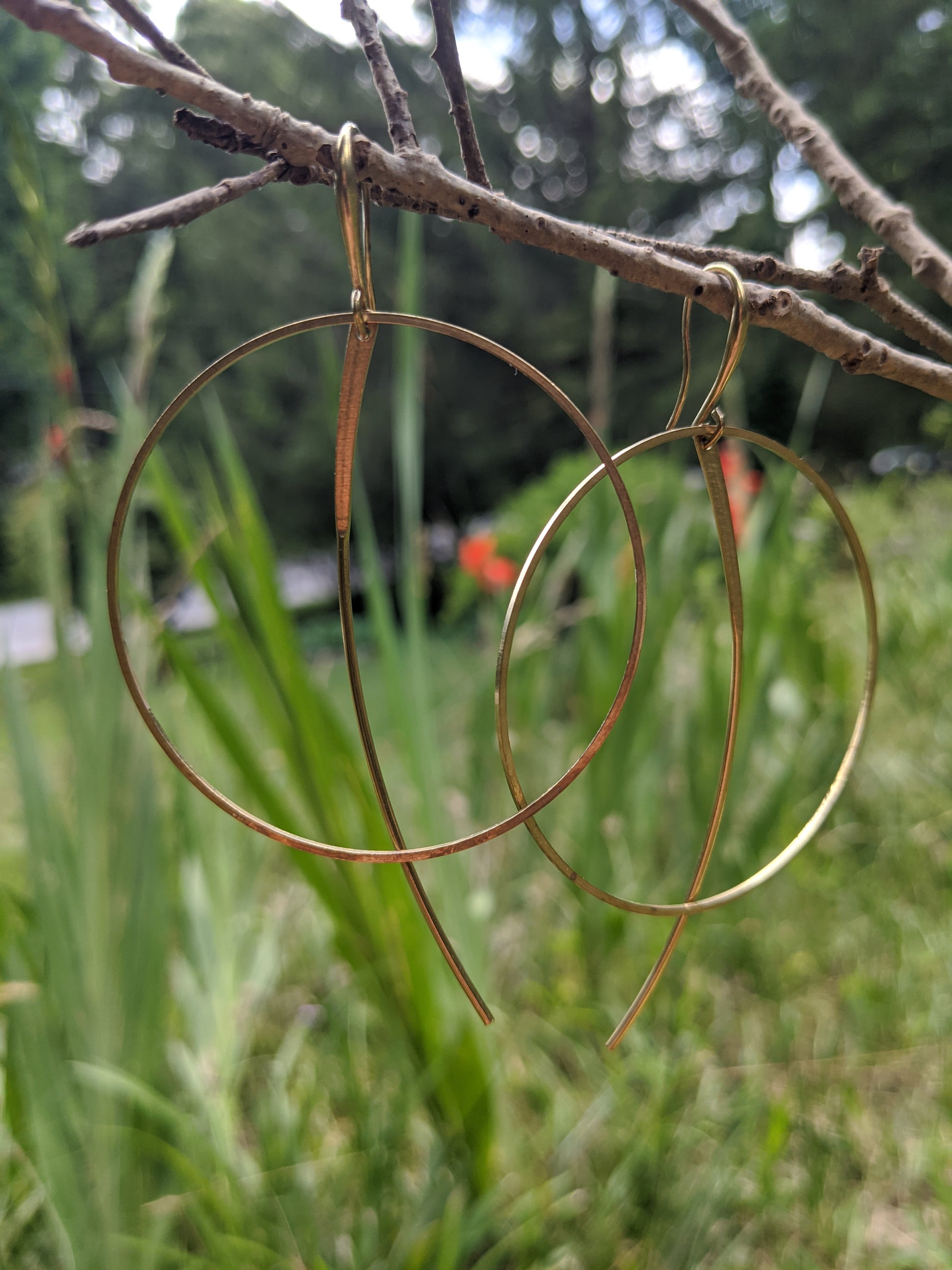 SIMPLE SASSY BRASSY HOOPS-EARRINGS-Jipsi Junk-JipsiJunk