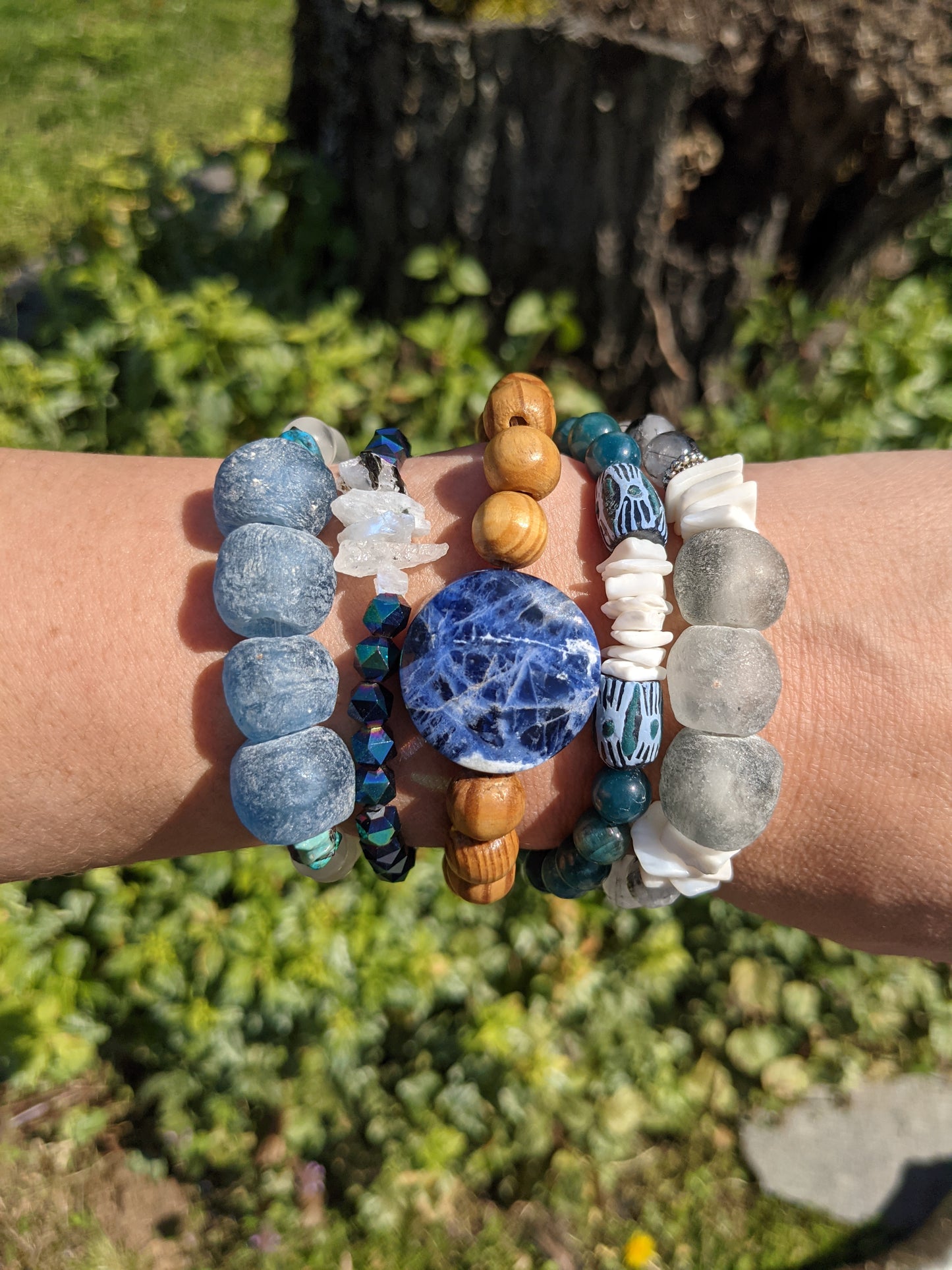 MAPLEWOOD STRETCH BRACELET WITH SODALITE COIN FOCAL-BRACELETS-Jipsi Junk-JipsiJunk