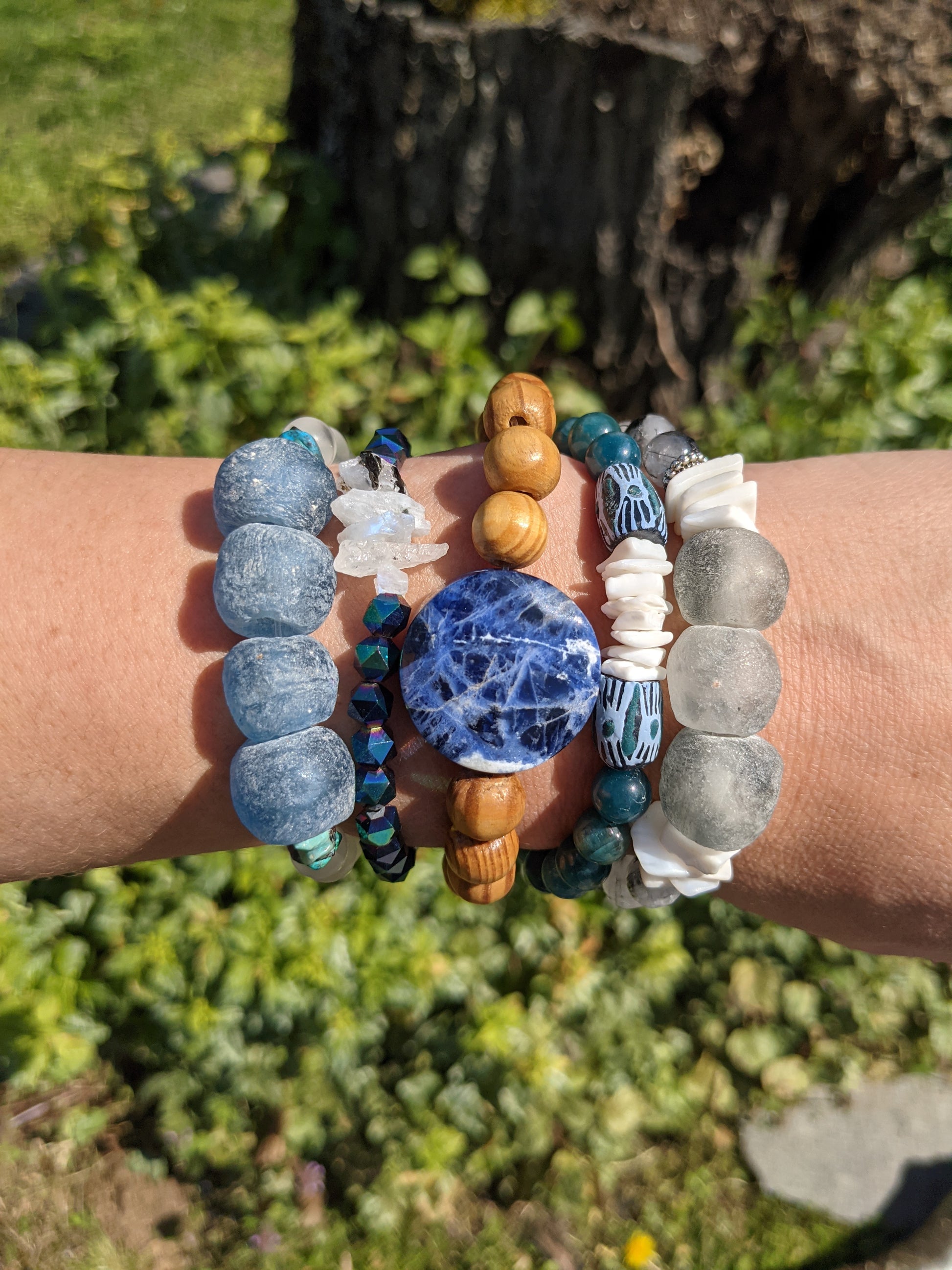 MAPLEWOOD STRETCH BRACELET WITH SODALITE COIN FOCAL-BRACELETS-Jipsi Junk-JipsiJunk