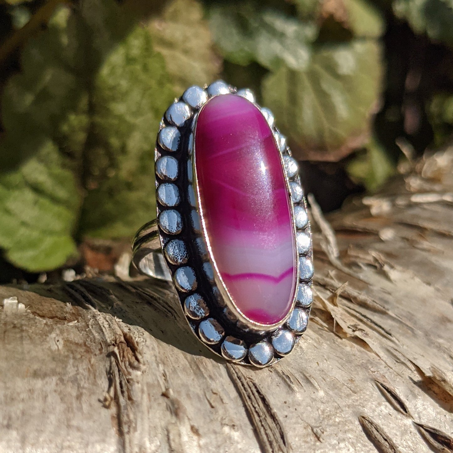 PINK AND WHITE AGATE ELONGATED OVAL RING IN STERLING SILVER WITH DOTTED BEZEL-RING-Jipsi Junk-JipsiJunk