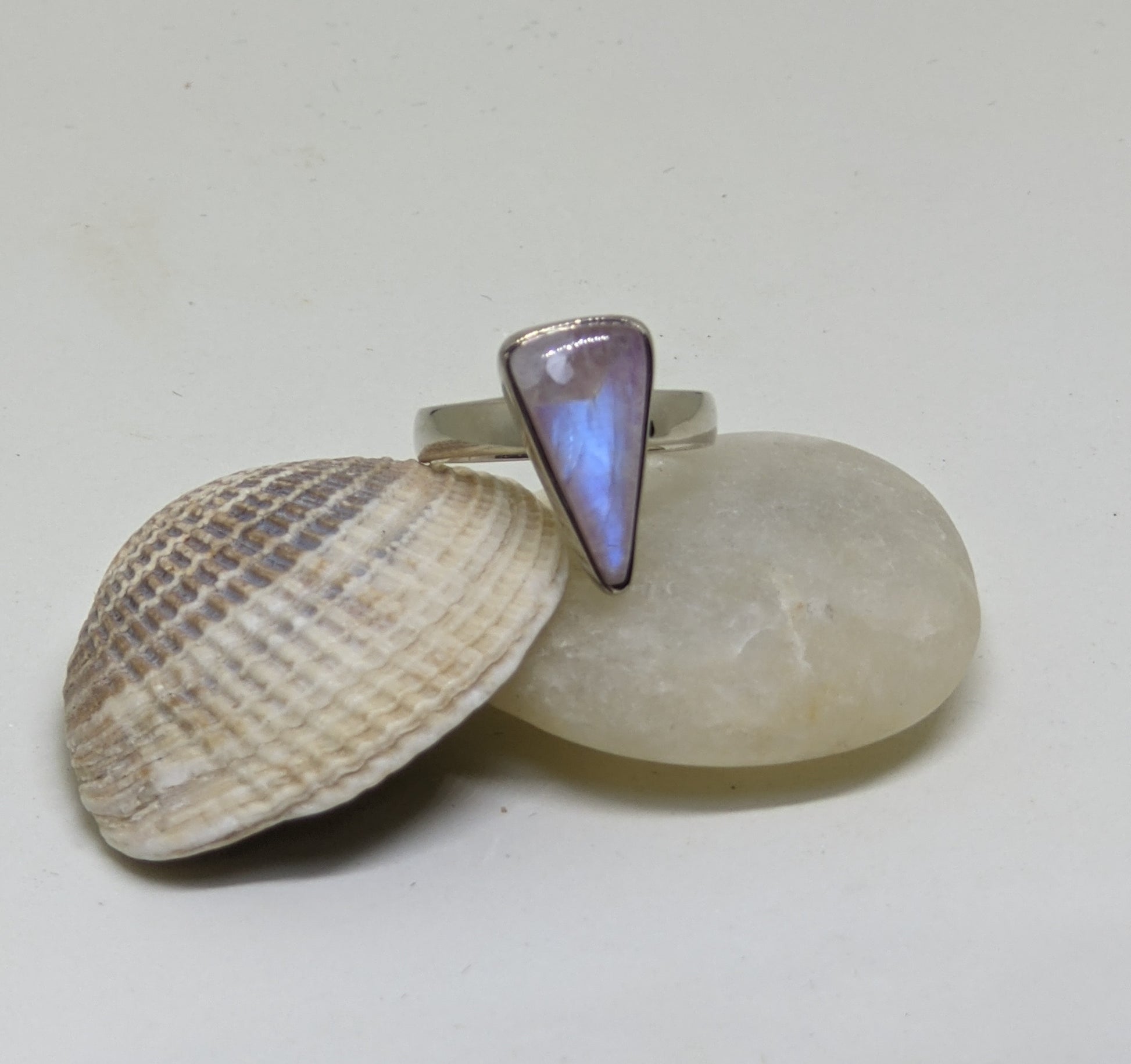 TRIANGULAR PINK RAINBOW MOONSTONE RING IN STERLING SILVER-RINGS-Jipsi Junk-JipsiJunk