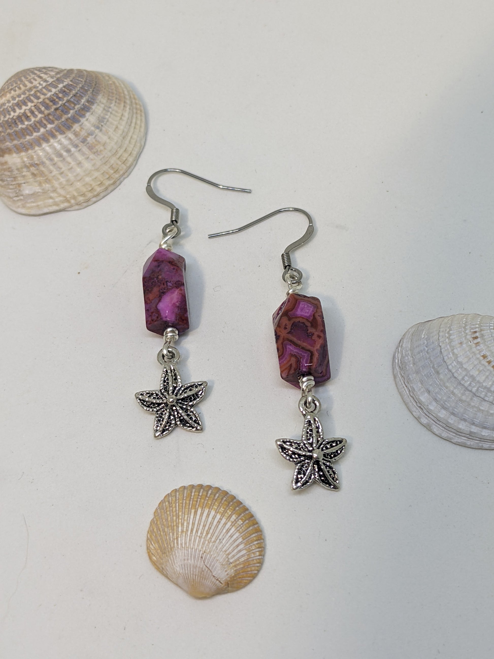 CORAL PINK CRAZY LACE STARFISH DANGLE EARRINGS-earrings-Jipsi Junk-JipsiJunk