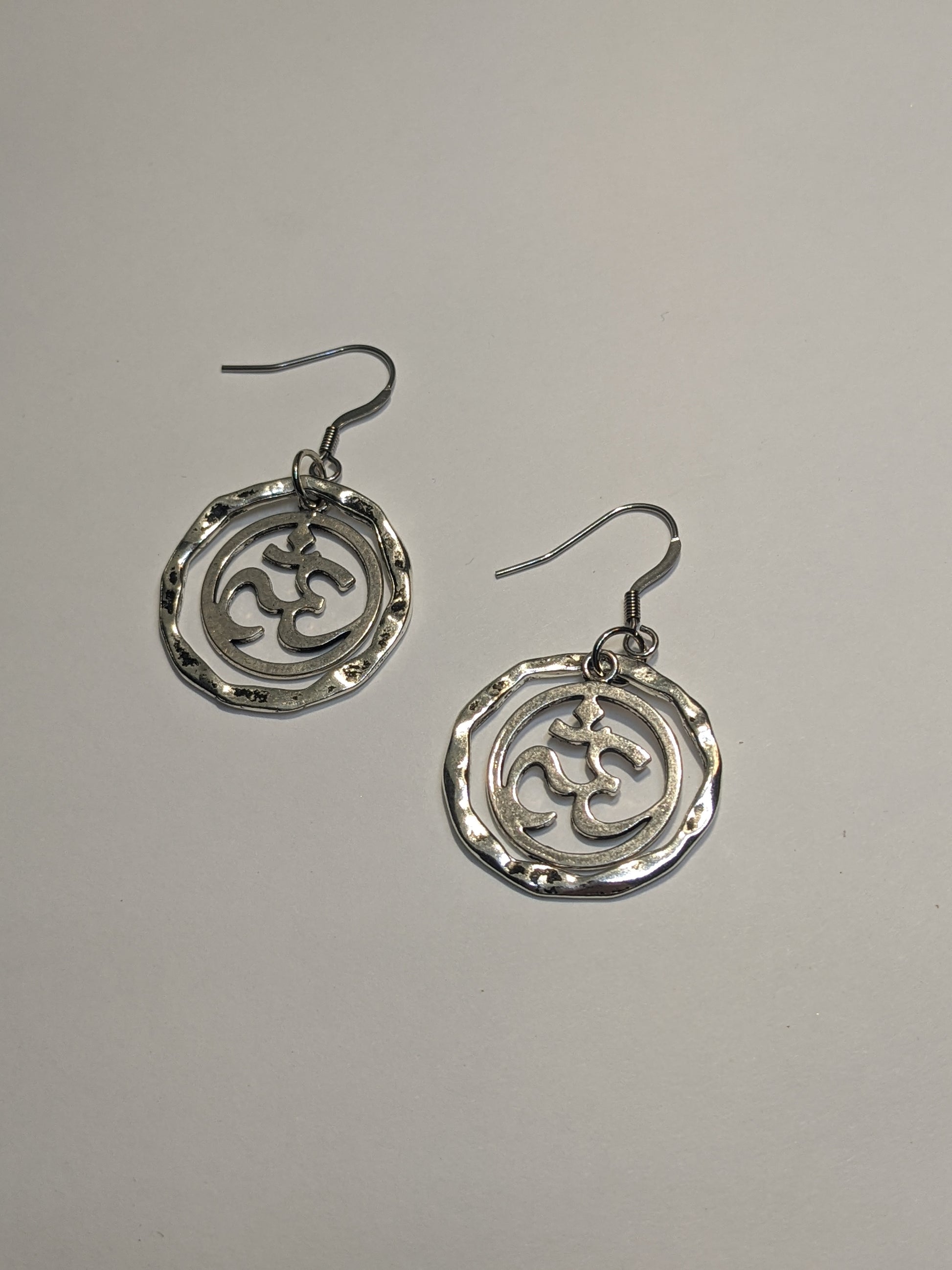 SILVER PEWTER NAMASTE CUTOUT EARRINGS-EARRINGS-Jipsi Junk-JipsiJunk
