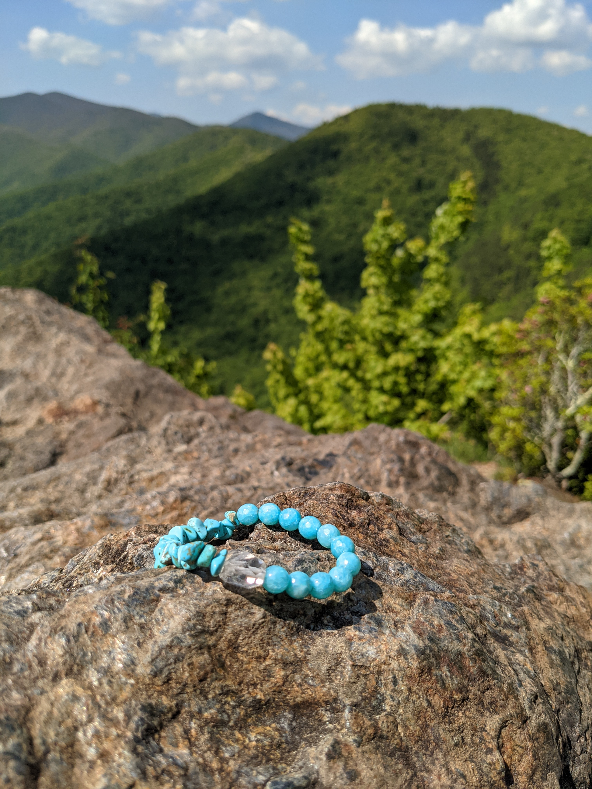 AB AMAZONITE, HOWLITE AND QUARTZ STRETCH BRACELET-BRACELETS-Jipsi Junk-JipsiJunk